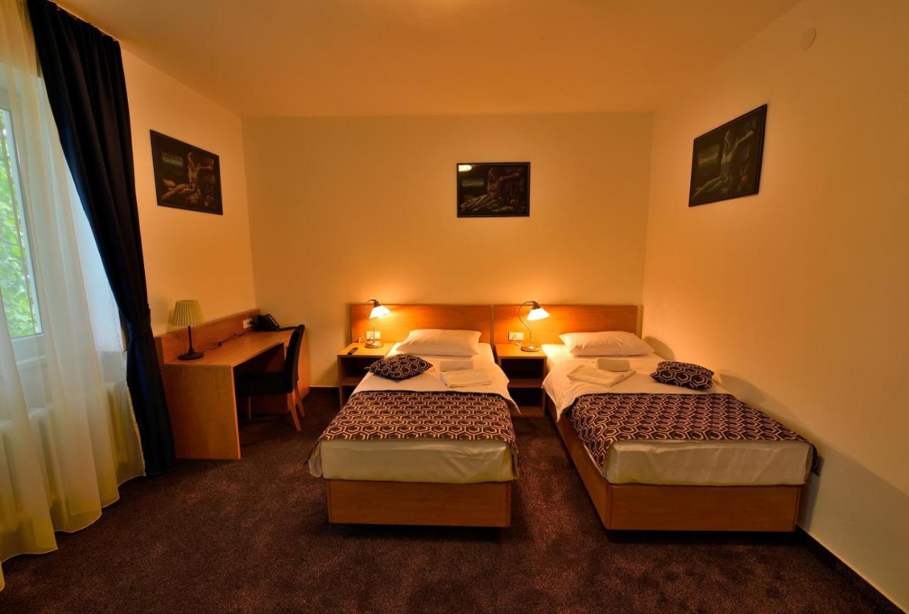Orient Hotel Nablus Luaran gambar